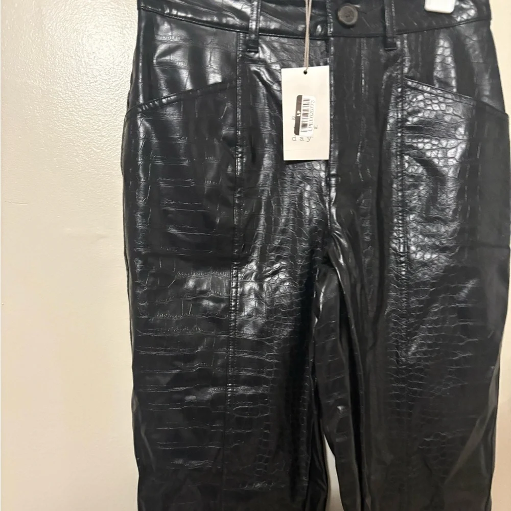 A. New. Day Black Faux Leather Stretch Women's High Rise pants 6